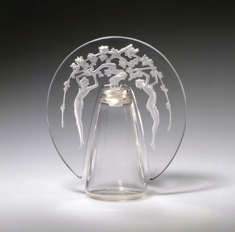 Flacon Leurs Âmes créé par Lalique pour les parfums D'Orsay, France, début du 20e siècle