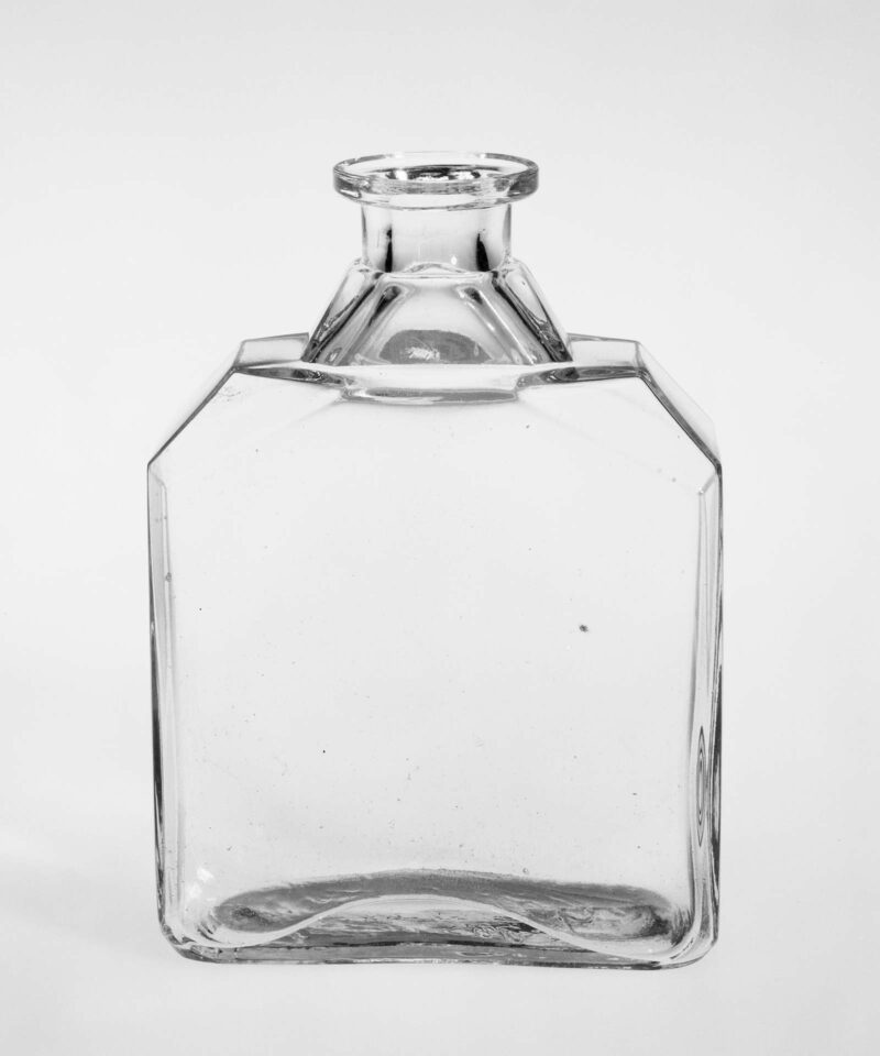 Flacon de verre par Millot pour l'Eau de Cologne Primiale, France, fin du 19e siècle